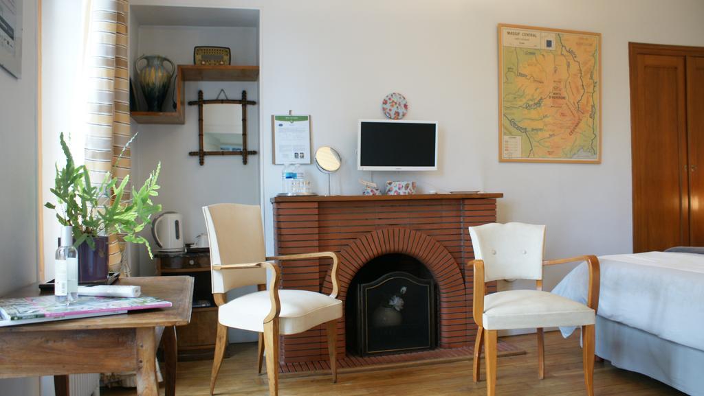 La Maison Bleue Hotel Arquian ภายนอก รูปภาพ